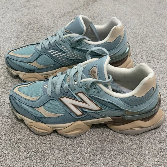 New Balance 9060 Sneakers - Picture 2 of 5